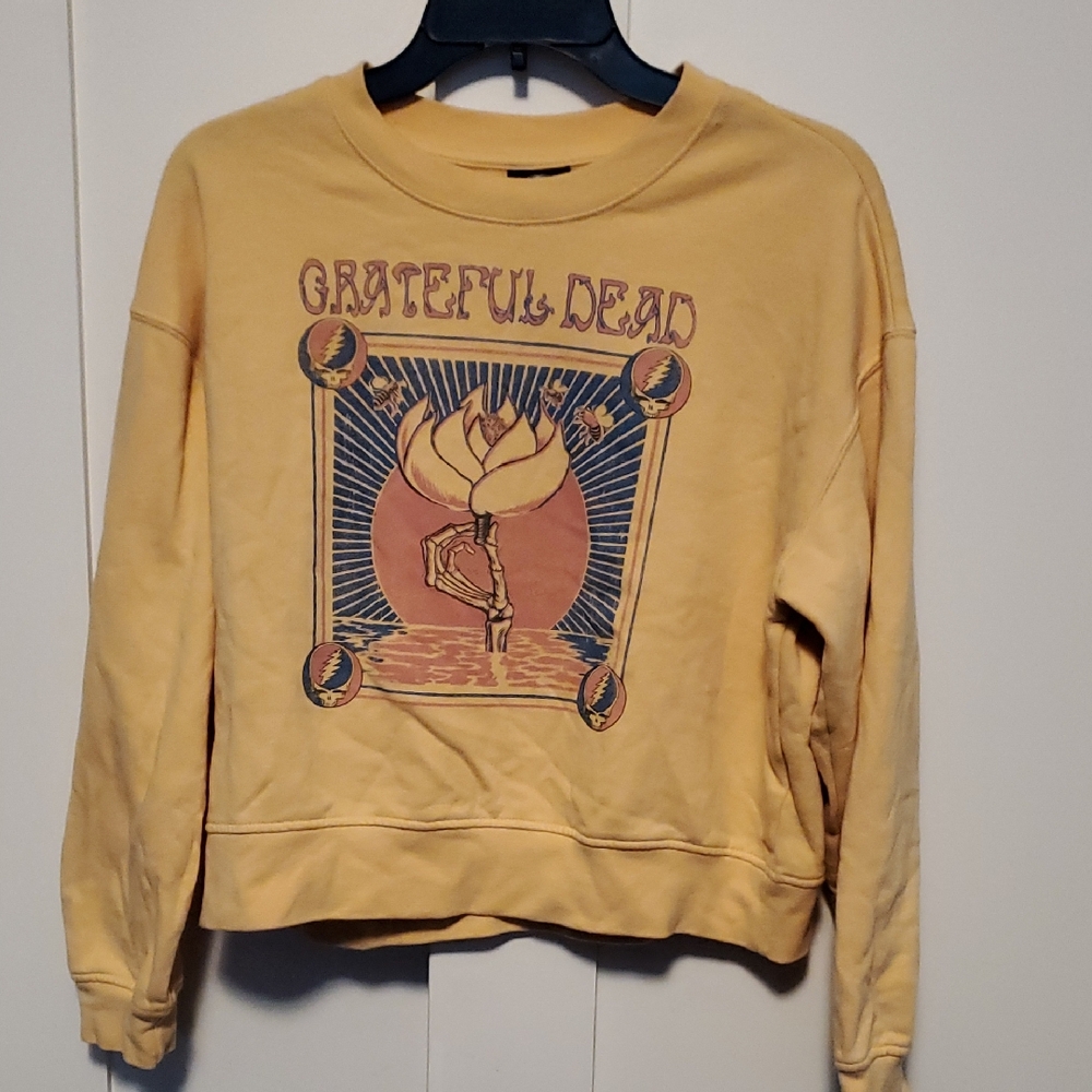 Grateful Dead Women's Graphic Yellow Sweater